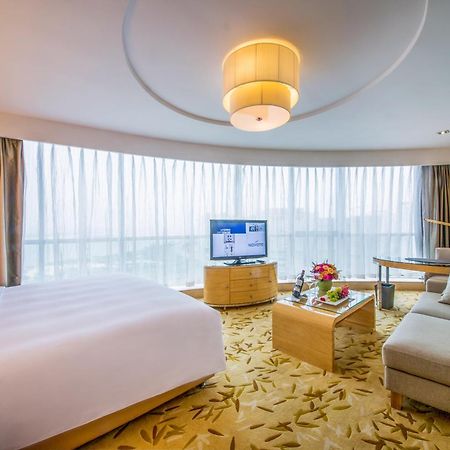 Pullman Linyi Lushang Exterior photo