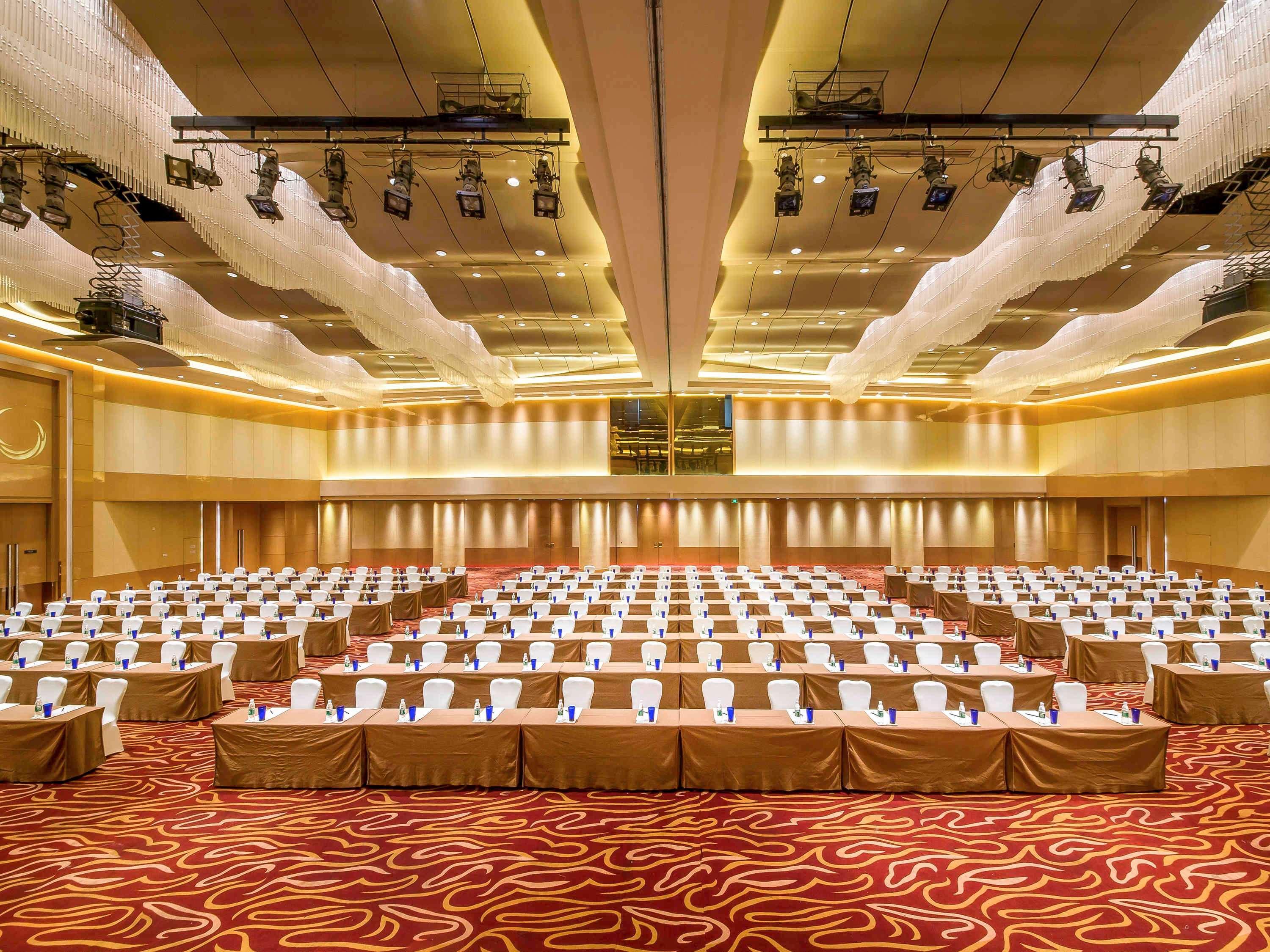 Pullman Linyi Lushang Exterior photo
