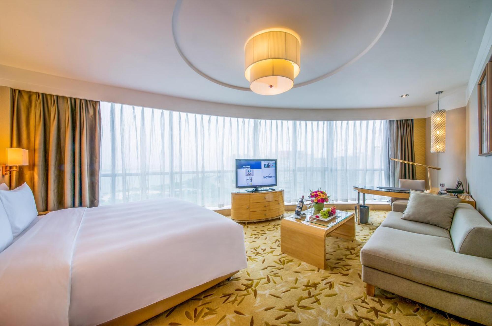 Pullman Linyi Lushang Exterior photo